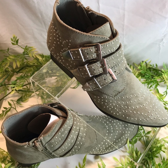 🍂Qupid Gray Buckle Booties - NWOT - Picture 2 of 6